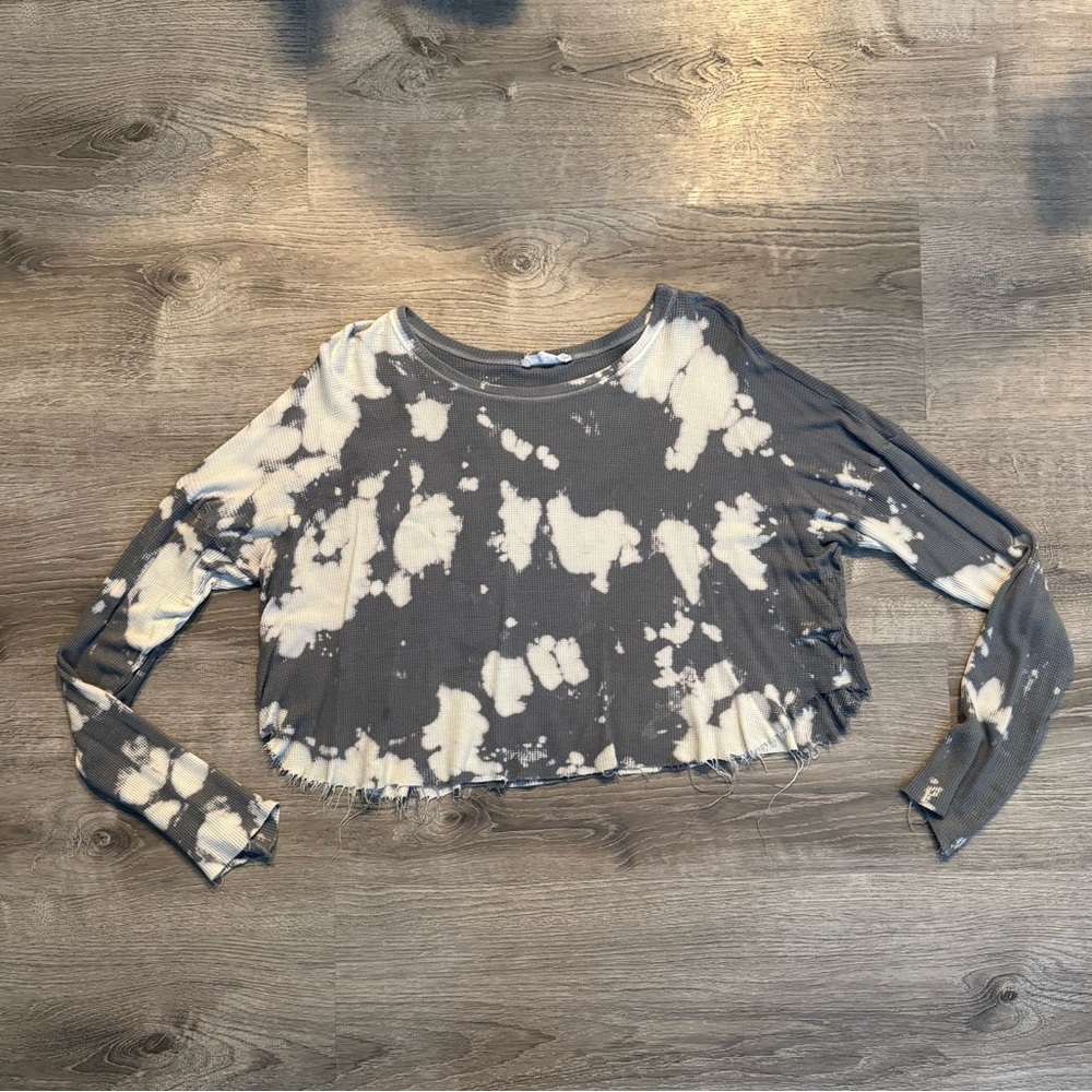 Tie-Dye Long Sleeve Crop Top